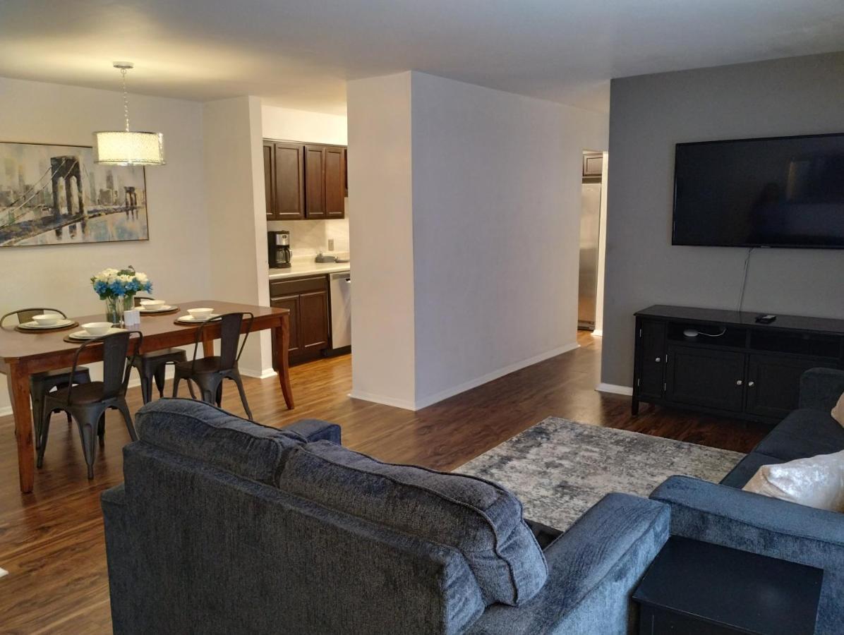 Awesome Condo In Central Raleigh Exterior photo